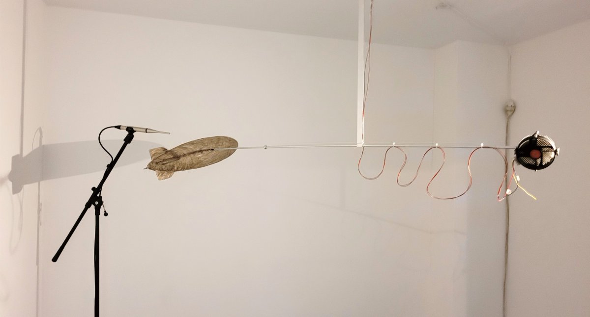 Belle exposition de #jeromeporet au @cacLaTraverse qui reflète la stratégie animale pour fabriquer et penser son propre habitat. Un commissariat de <a href="/BettieNin/">Bettie Nin</a> - <a href="/Alfortville_94/">Ville d'Alfortville</a>  
slash-paris.com/articles/jerom…