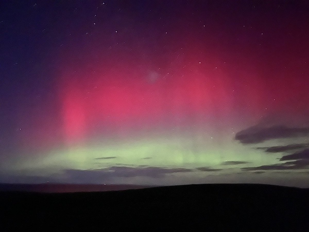 Beautiful #northenlights #Auroraborealis from the top of our lane last night #solucky #gratitude #remotecottage #remote #Scotland #coastalholiday #scotlandstartshere