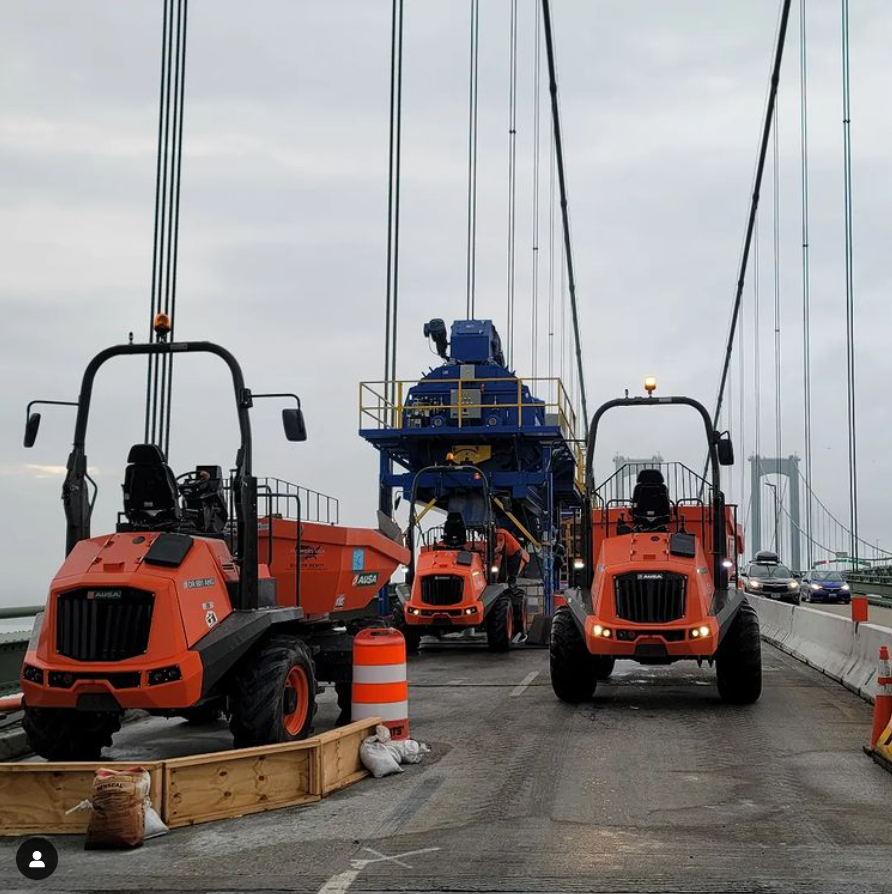AUSAcenter's tweet photo. Several AUSA dumpers were part of the crew in recent construction works on the Delaware Memorial Bridge done by Posillico Civil, Inc. Compact and easy to maneuver machines for any site!

📸@dumpersusa

#AUSAmachinery #heavyequipment #constructioninnovation #dumpers https://t.co/zXoBEzW5YV