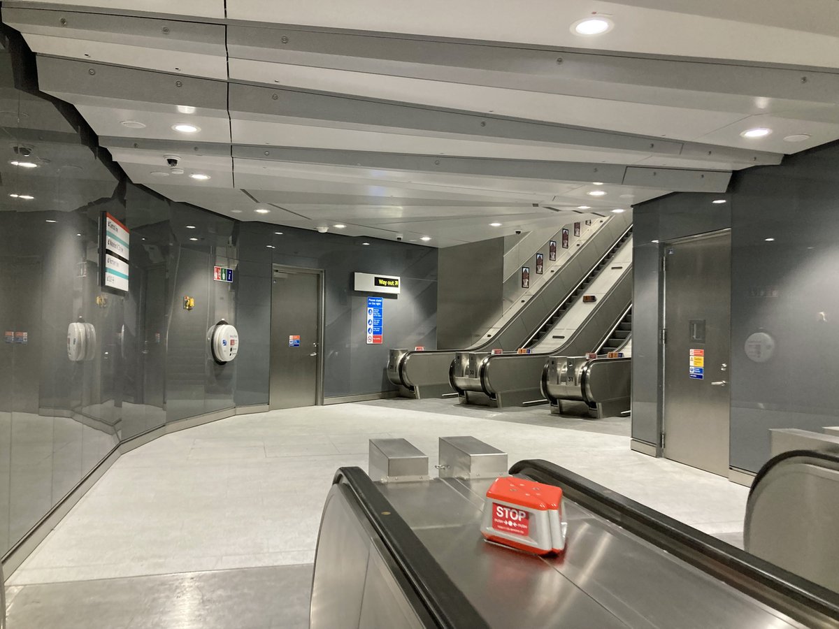 diamondgeezer's tweet photo. Bank/Monument station now has a 16th entrance https://t.co/sAFS5B15MQ