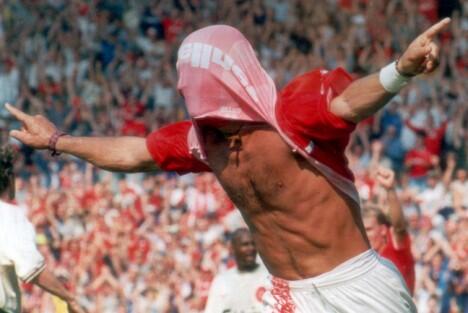Fabrizio Ravanelli's goal celebration. A celebration once seen on every single school playground...