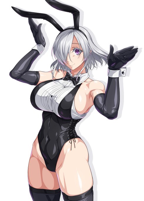 バニーなラドミラちゃんと黒うさぎ。 