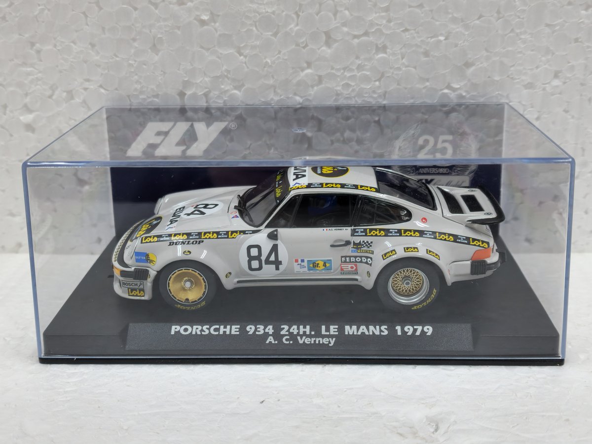 gtslotcars's tweet photo. Product Showcase: A2507 Fly Porsche 934 24H Le Mans 1979, #84 1:32 Slot Car:
https://t.co/EfSM0vNYrg
#slotcars #slotcar #racing #flycarmodel #Porsche #Porsche934 #AnnyCharlotteVerney #PatrickBardinon #RenéMetge #lemans24h https://t.co/Mqmjz6xX1V