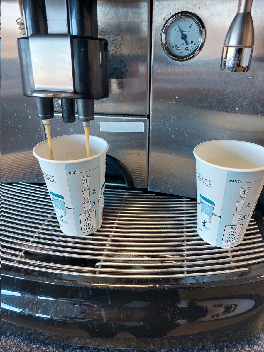Jairo_Martinez's tweet photo. Bon dia, gm, goedemorgen, buenos días
#coffeeforcolleagues #beingofservice https://t.co/yv2JyqPNco