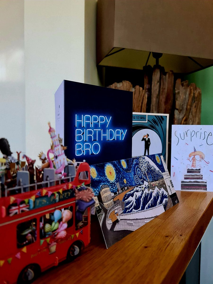 Eclectic Hound tweet media