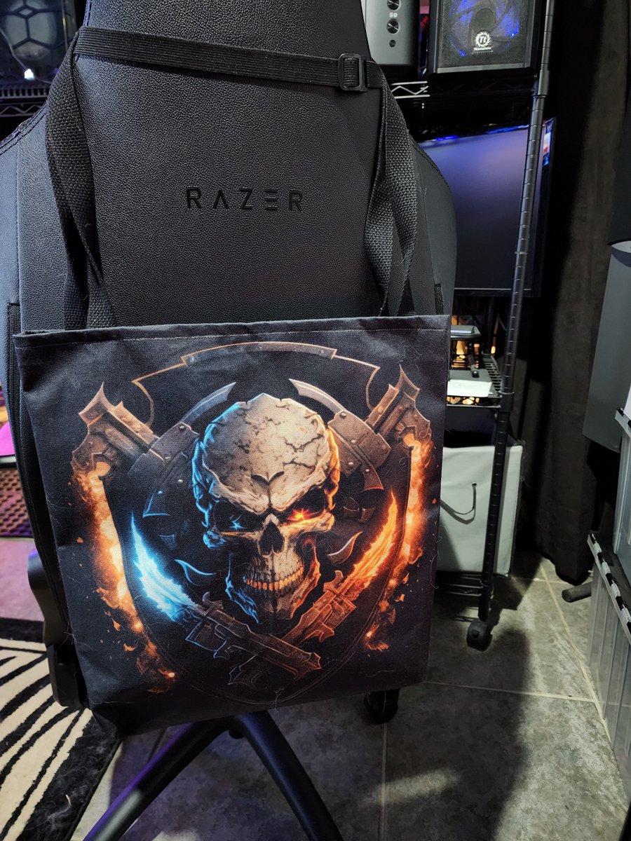 Fantasy Warrior Skullz - FireLightning Tote Bag a.co/d/i8qVXri #Amazon via @Amazon 
A perfect gamer storage bag! and more...
amzn.to/3Z0mGSL

#popsocket
#mobilecases #pillows #ToteBag #greatgifts #greatgiftideas 
#gamerlife #gamer #showyourskull #gothic