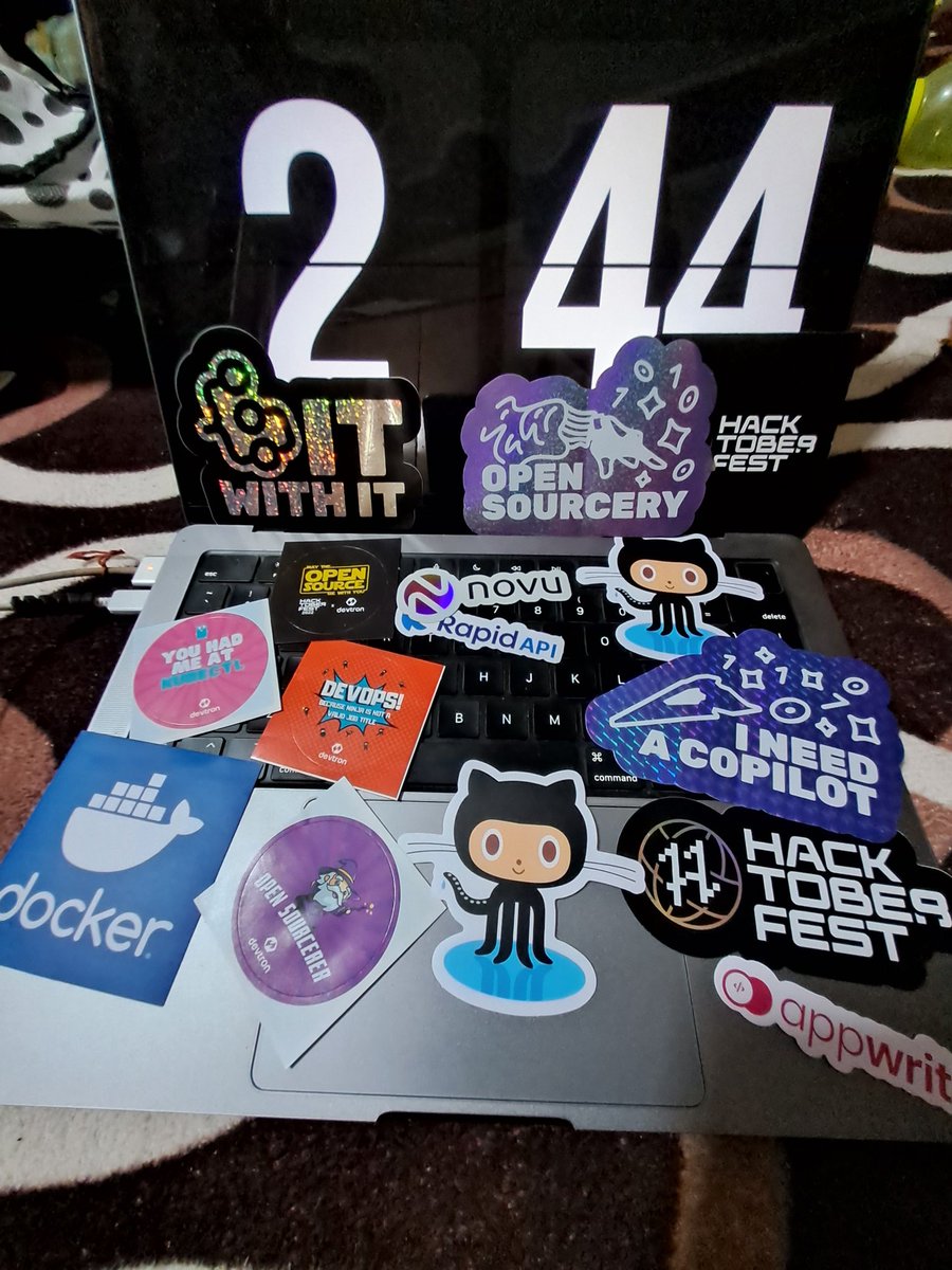 yogibaba010's tweet image. #hacktoberfest #goodies #devlopers