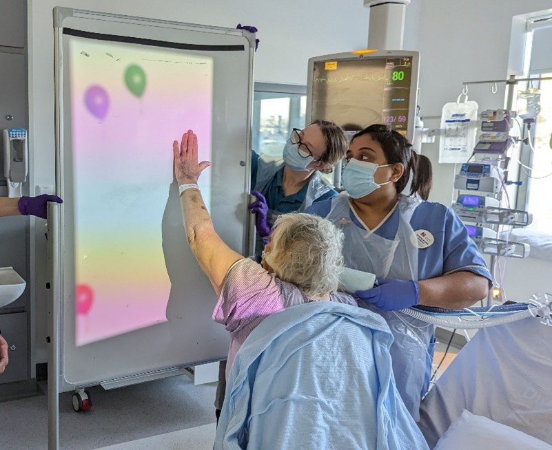 Rebecca_Ablty's tweet image. Fab weekend at the @UHS_CritCare @UHS_Therapy Southampton ICU course, feeling v inspired from meeting everyone + hearing how  #HappinessProgramme is used by the physio and nursing teams at Southampton University Hospital, grateful to be part of it!🌸🐎🎈🐟@UHSFT @SocialAblty