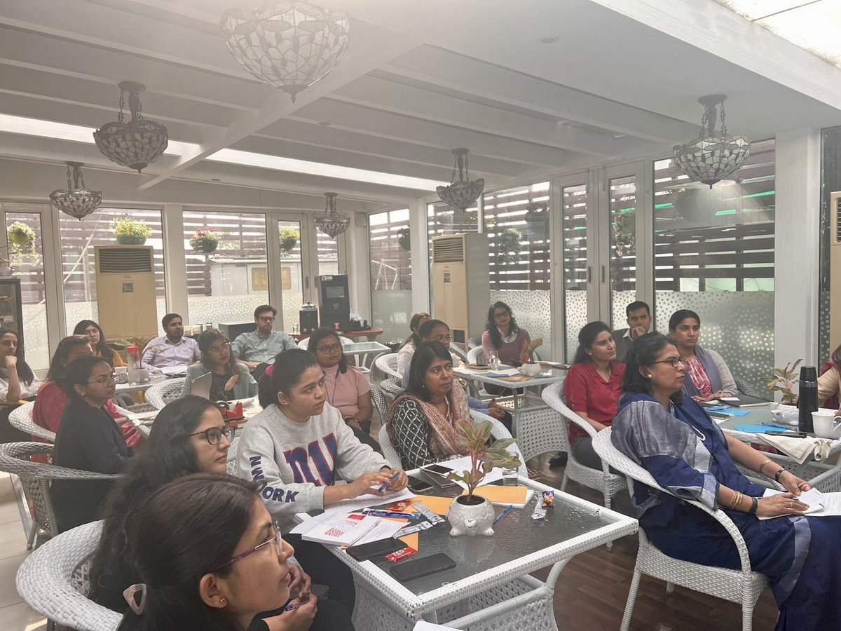 IPEGlobal's tweet photo. Another successful company Induction, glimpses from a fun day put together by our HR team, welcoming new members to our @IPEGlobal family !
#training #companyinduction #lifeatipe #IPEans https://t.co/OIOfXu2hFZ