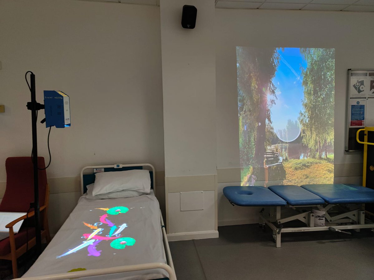 Rebecca_Ablty's tweet image. Fab weekend at the @UHS_CritCare @UHS_Therapy Southampton ICU course, feeling v inspired from meeting everyone + hearing how  #HappinessProgramme is used by the physio and nursing teams at Southampton University Hospital, grateful to be part of it!🌸🐎🎈🐟@UHSFT @SocialAblty