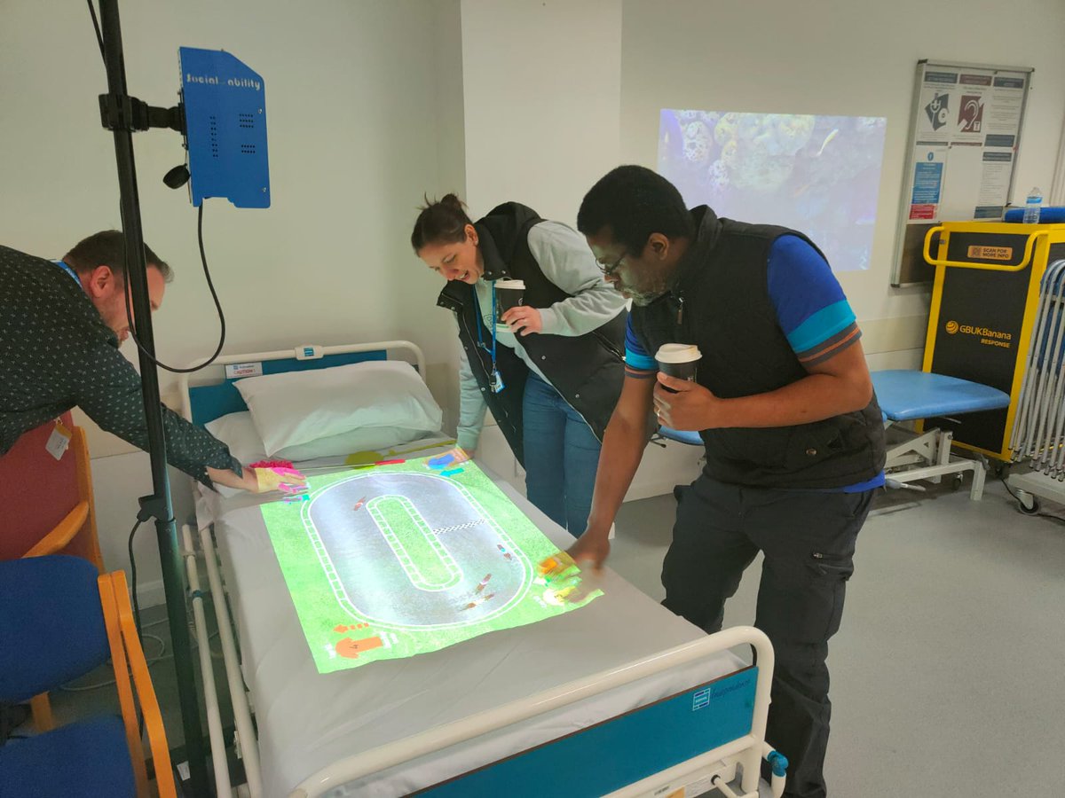 Rebecca_Ablty's tweet image. Fab weekend at the @UHS_CritCare @UHS_Therapy Southampton ICU course, feeling v inspired from meeting everyone + hearing how  #HappinessProgramme is used by the physio and nursing teams at Southampton University Hospital, grateful to be part of it!🌸🐎🎈🐟@UHSFT @SocialAblty