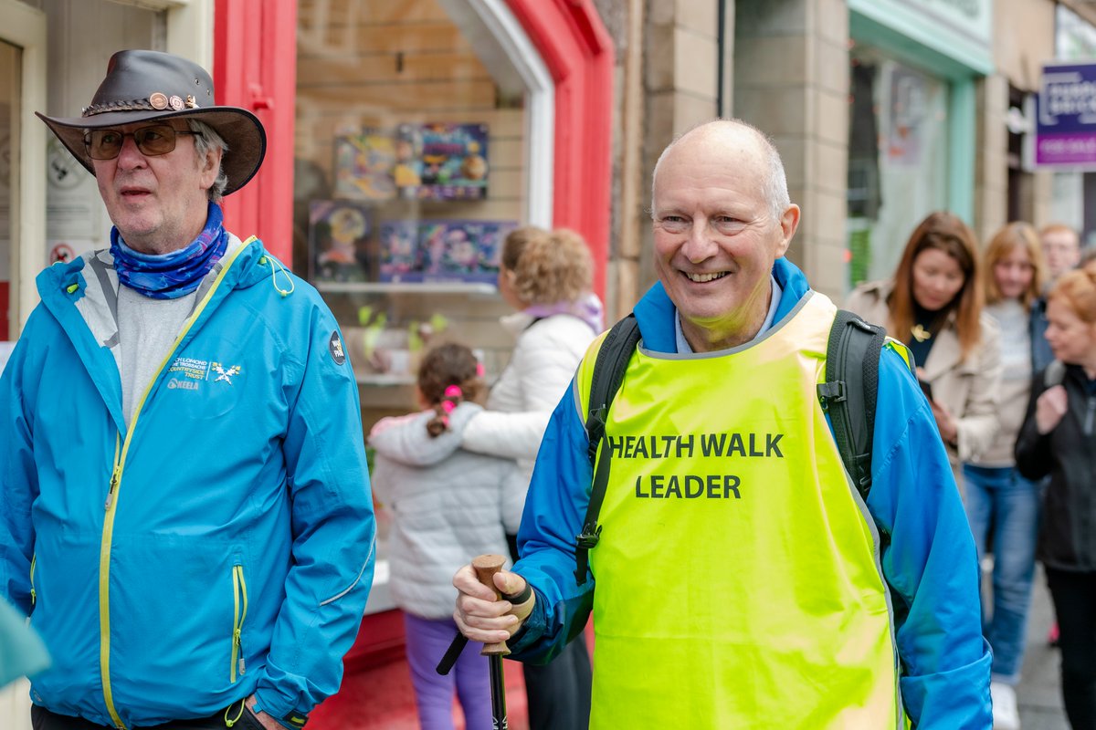 Train to become a #Volunteer!
 
#WalkinthePark volunteer walk leaders tell us is the feeling of belonging + satisfaction they get from helping themselves &amp; others

Book your place:
📆19/4/23
🕐9.30am – 4.30pm
➡️National Park HQ Balloch 
📞07784 240270
📩 fiona@trustinthepark.org