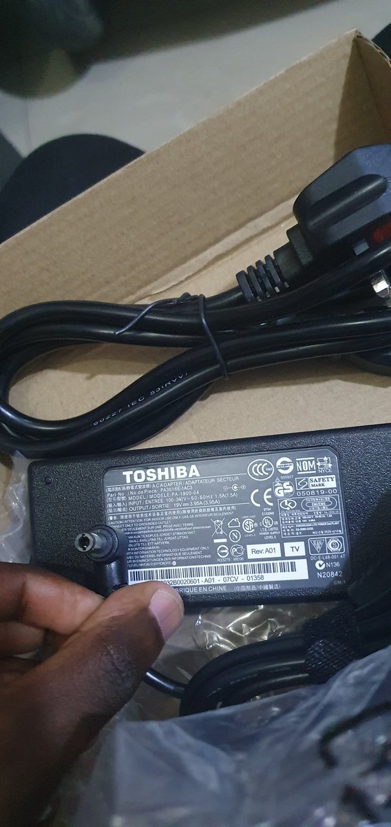 jonathanlupand0's tweet photo. Hp, acer, Toshiba,dell, lenovo and Samsung  Laptop batteries 🔋  avaliable k550 to k850 
Laptop chargers  k200 
Power cable k50 
097 1962756
@bigfishtech1 https://t.co/4zfQK5zWPA