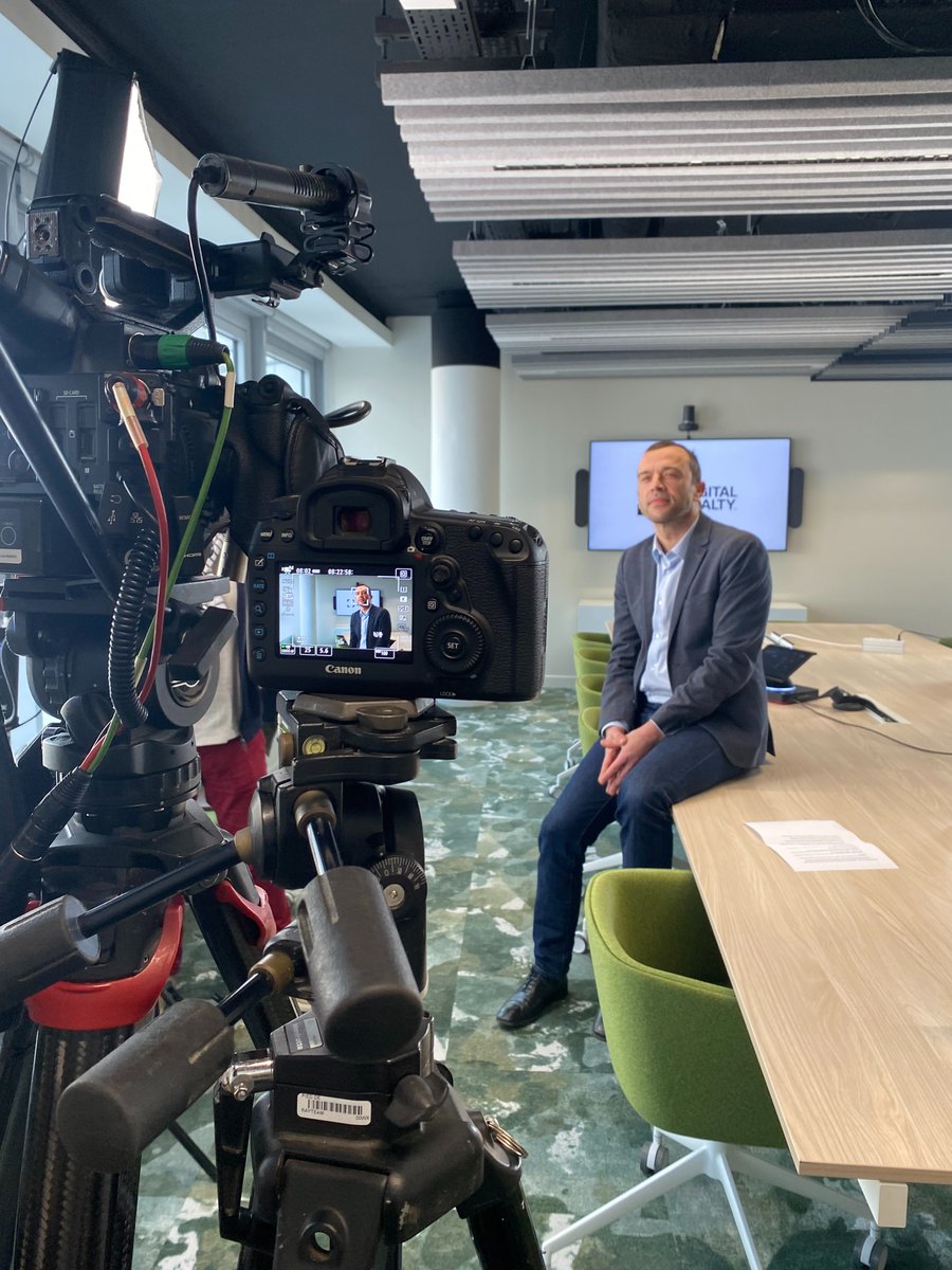 digitalrealtyFR's tweet photo. #BehindTheScene🎙️Interviews menées avec @KohlerDCPower sur le HVO100📍#PAR8 avec Jacky Pluchon - Vice Président EMEA Power Solutions Kohler, Lex Coors Chief Data Center Technology and Engineering Officer & Louis-Marie Le Leuch, Directeur Energie de chez Digital Realty #StayTuned https://t.co/bkjkYrjYQG