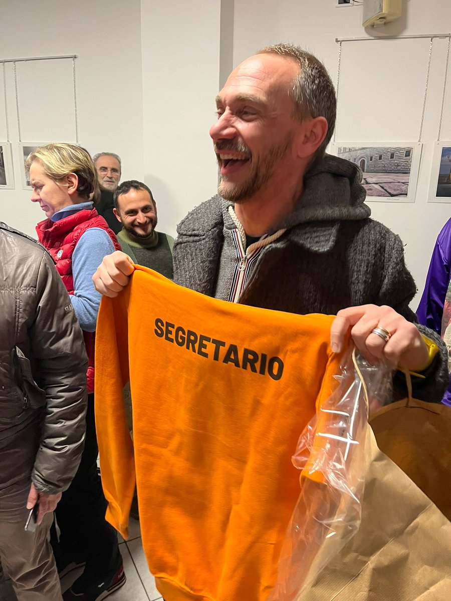 Ancora frastornato dalla lunga nottata, ma felice di questo grande risultato: il <a href="/pdnetwork/">Partito Democratico 🇮🇹 🇪🇺</a> non è morto e vuole cambiare. Grazie a tutti!

#primariepd2023