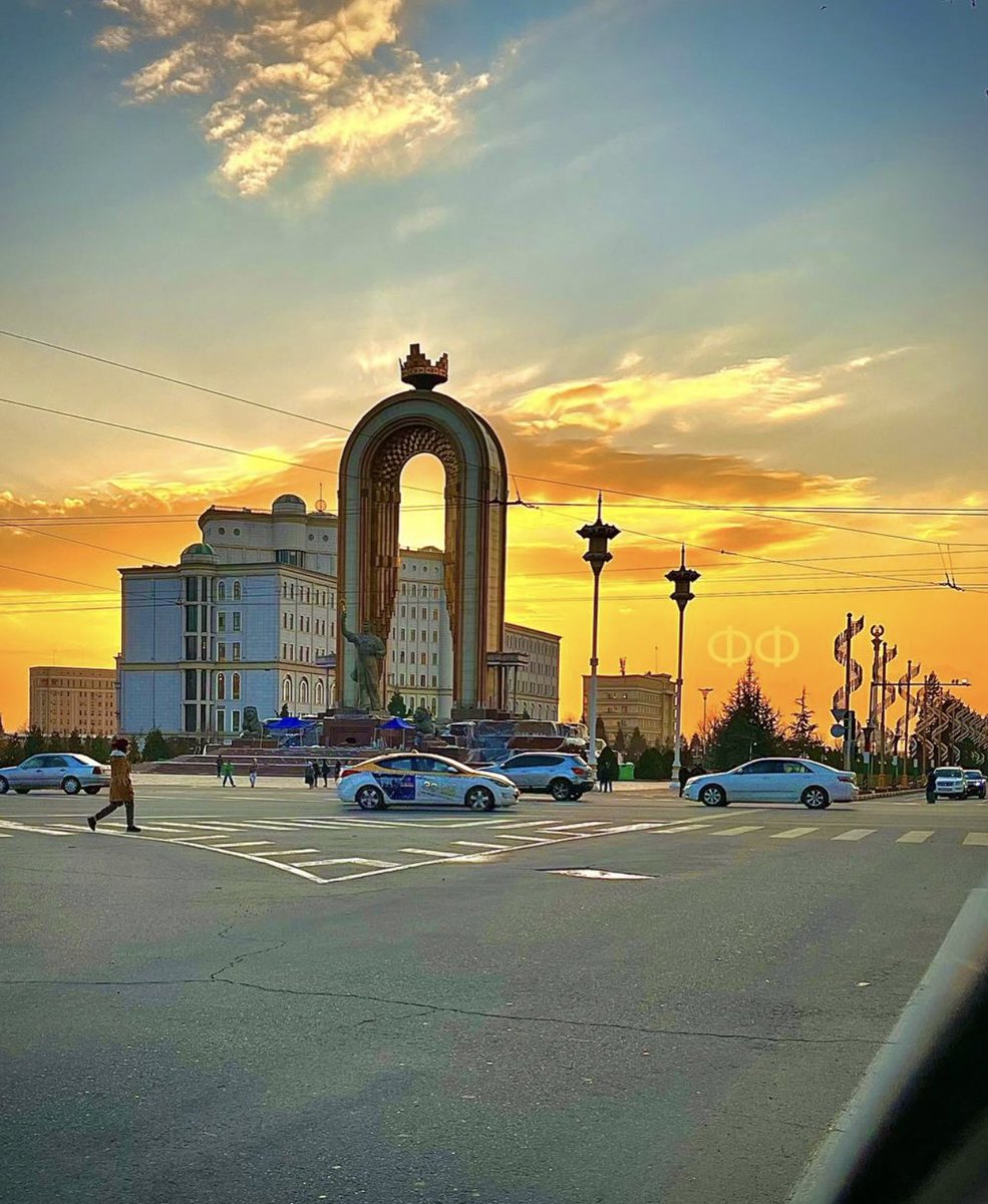 Sunset in #Dushanbe #Tajikistan 

Photo: Farrukh Fayzullozoda