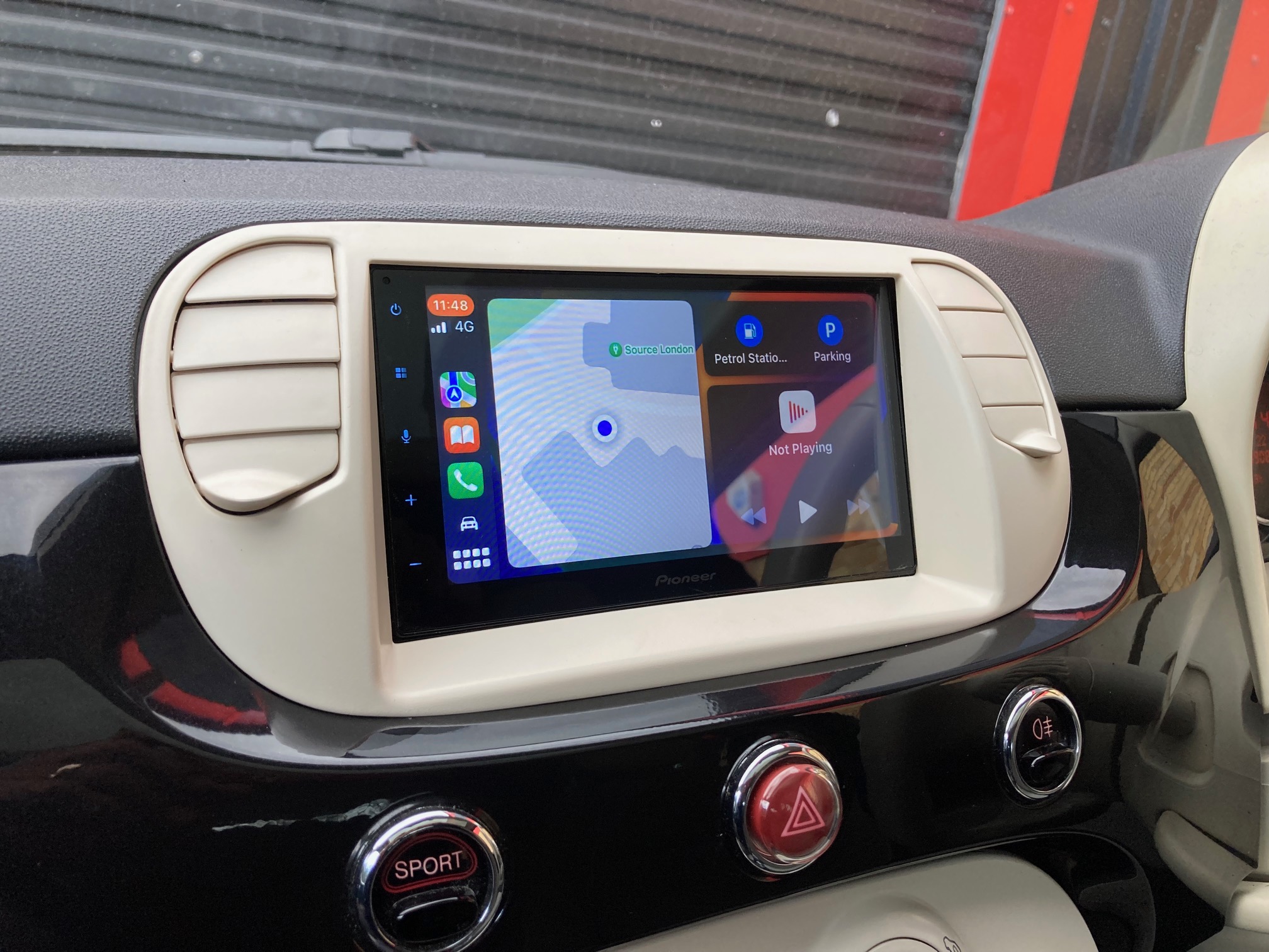 Fiat 500 2015 model Upgraded with Pioneer SPH-DA360DAB CarPlay
