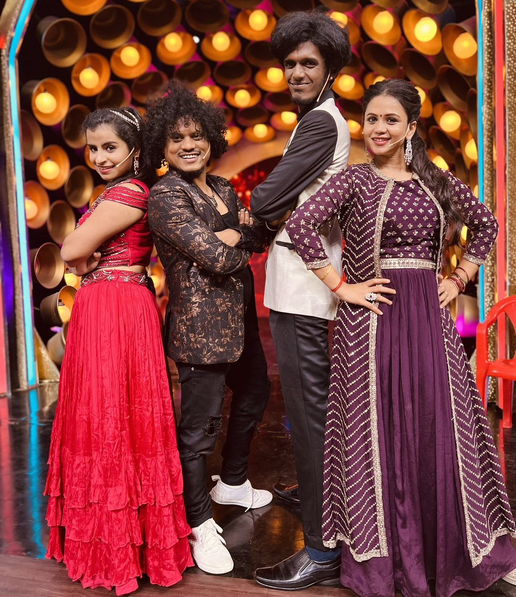 IamRagbon's tweet photo. This will have an adverse effect on the show. Both are irreplaceable.

4 pillars of #CookuWithComali will be missed. 

#Sivaangi #Pugazh 
#Bala #Manimegalai
😭😭😭💔

#CookWithComali2
#CookWithComali4 https://t.co/USIMv4lFut