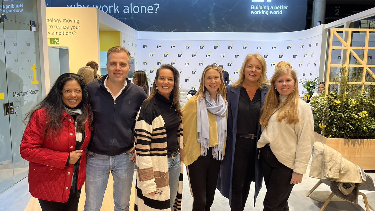 Karyn Twaronite tweet media