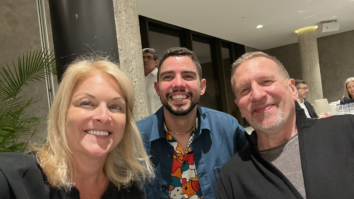 Karyn Twaronite tweet media