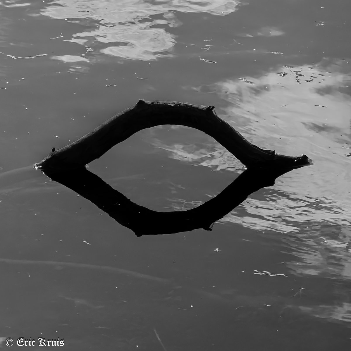 pictureric's tweet photo. Reflections in B&W
#blackandwhitephotography #blackandwhite #blackandwhitephoto #bnw #bnwphotography #reflections #reflection #waterreflection #reflectioninwater #OLYMPUS https://t.co/RNXYC6FLVk