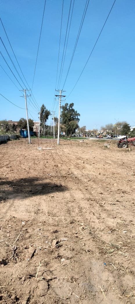 DCGRW's tweet image. Preparation of green belts for beautification &amp;amp; #SpringPlantation drive at Wazirabad 

@CS_Punjab 
@CommissionerGu3