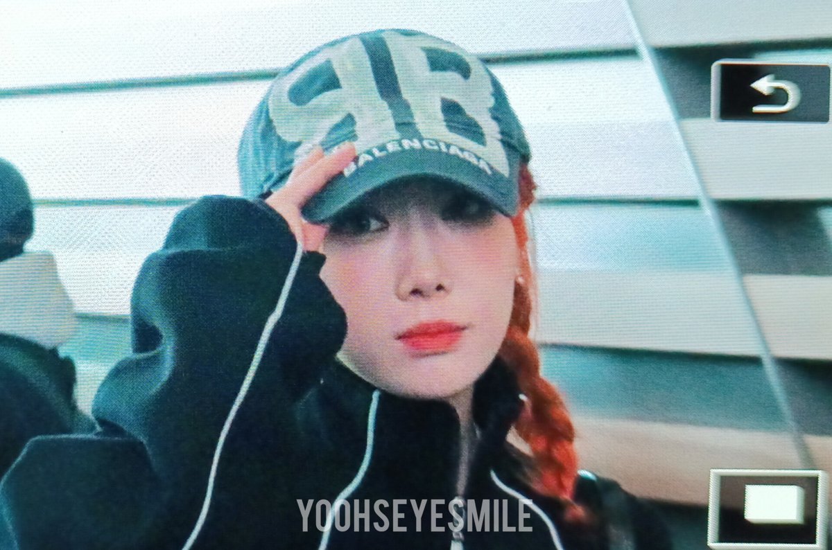yoohseyesmile's tweet photo. 230227 ICN 출국 PRE

#드림캐쳐 #Dreamcatcher #한동 #韩东 #Handong https://t.co/BVJfjiUY4k