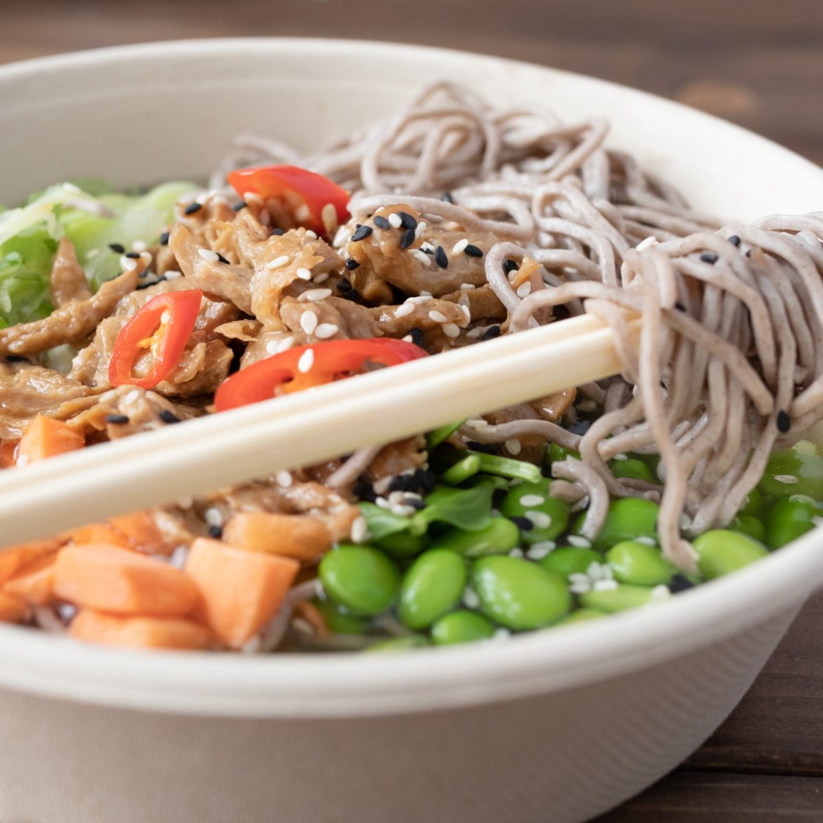 HITZBERGER's tweet photo. #Ramen-Fans aufgepasst! 😍🍜 Neu gibt's in allen HITZBERGER Take Aways und im Restaurant #Ramen. 👌 https://t.co/3e3WMFctZD