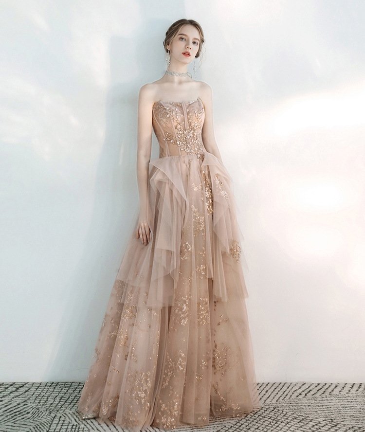 Pinkhermagic's tweet image. Blush Pink Wedding Dresses, Bridesmaid Maxi Dresses, Evening Dress Gowns,  Custom available #gowns, #weddingdress
#eveningdress, dressromantic.com