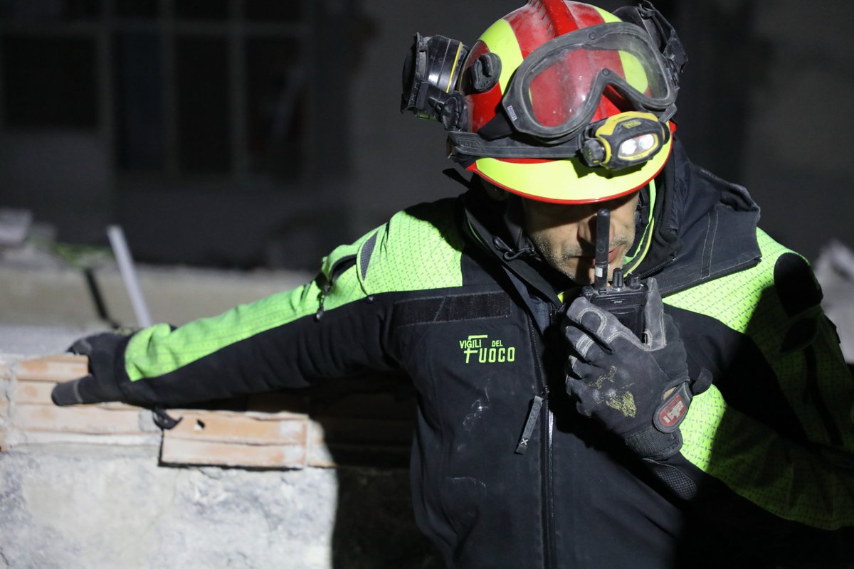 DPCgov's tweet photo. Sempre pronti a soccorrere. Di notte e di giorno, in Italia e all'estero come nelle ultime settimane per il terremoto in Turchia. Il #27febbraio di 84 anni fa nasceva il Corpo Nazionale dei Vigili del Fuoco e noi non possiamo che dire grazie ai @vigilidelfuoco, di ieri e di oggi. https://t.co/pACf530s5m