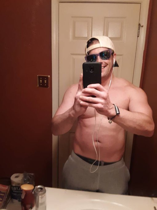 Need some pussy!! https://t.co/g2ODICYtun