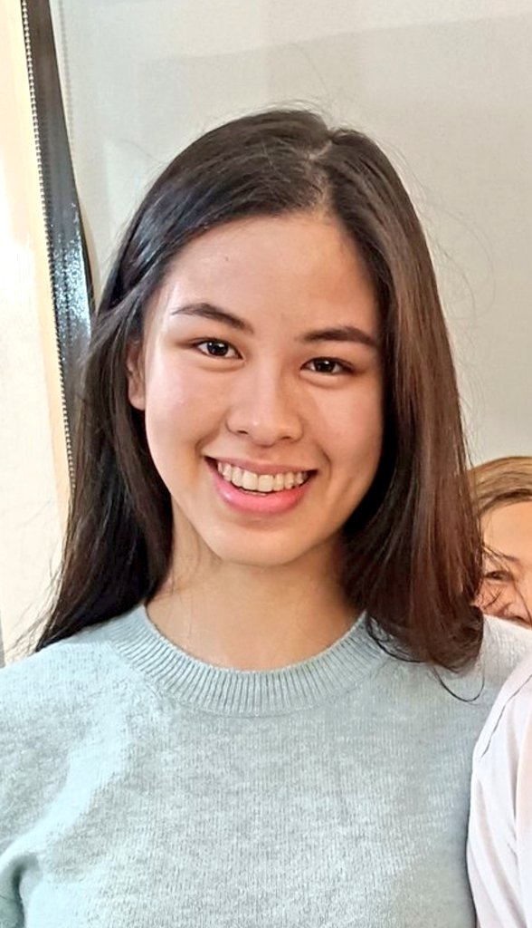 hoy???? naka???? ceramic???? braces????? si???? kisses???? 😭❤️

#KissesDelavin