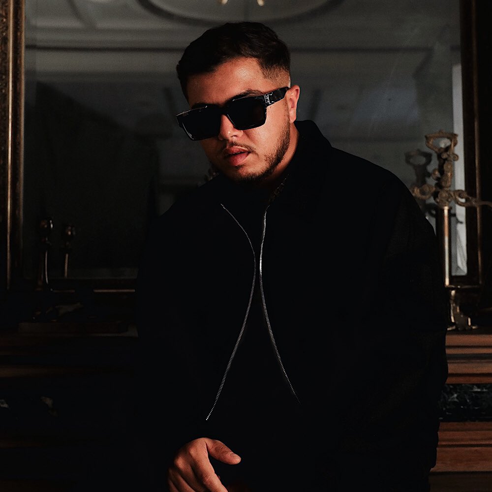 ShadesFrance's tweet photo. 🚨Les stats stratosphérique de Sincèrement d’HAMZA :

▫️En ce moment, c’est le 18ème album le plus écouté DANS LE MONDE sur Spotify
▫️8 des 10 top titres single SNEP sont de son album 
▫️Devrait être certifié or dès cette semaine

HAMZA est une superstar 🌟 https://t.co/WkF44e0ATS