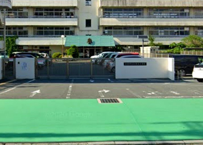 冬期休業について
令和5年3月25日（土曜日）～4月5日（水曜日）。

冬休み・元日、平日・土日祝、校庭開放は従来通り実施。

自由に門を開けて運動場を使用ください。

#校庭開放 #橿原市