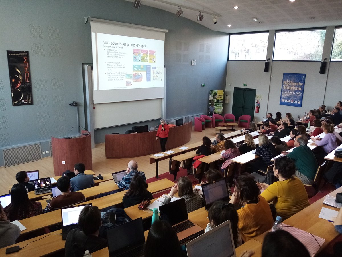 Conférence pédagogique sur "Espace et formes" en maternelle pour les enseignants de l'Ariège @Dsden09. L'intervention de Marie-Paule Dussuc apporte didactique et situations de classe.
<a href="/StephenServant/">Stephen Servant</a>, <a href="/mathsenvie/">M@ths en-vie</a>.