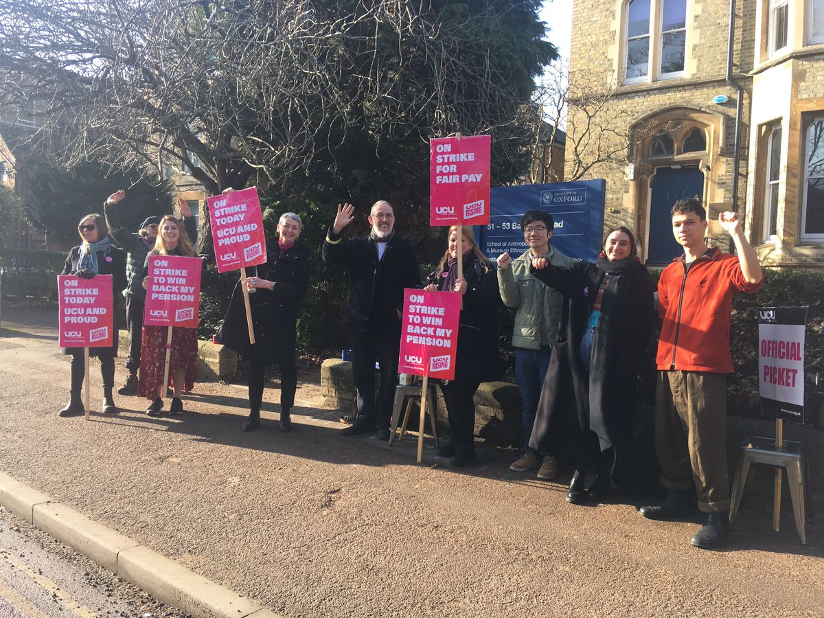 Anthropologists on strike! #ucuRSING #UCUstrike Please continue to support staff strikes. The future of academia is pretty bleak, & many of us PhD students are seriously questioning remaining in it. We cannot look to a future with temporary, underpaid contracts. We deserve better