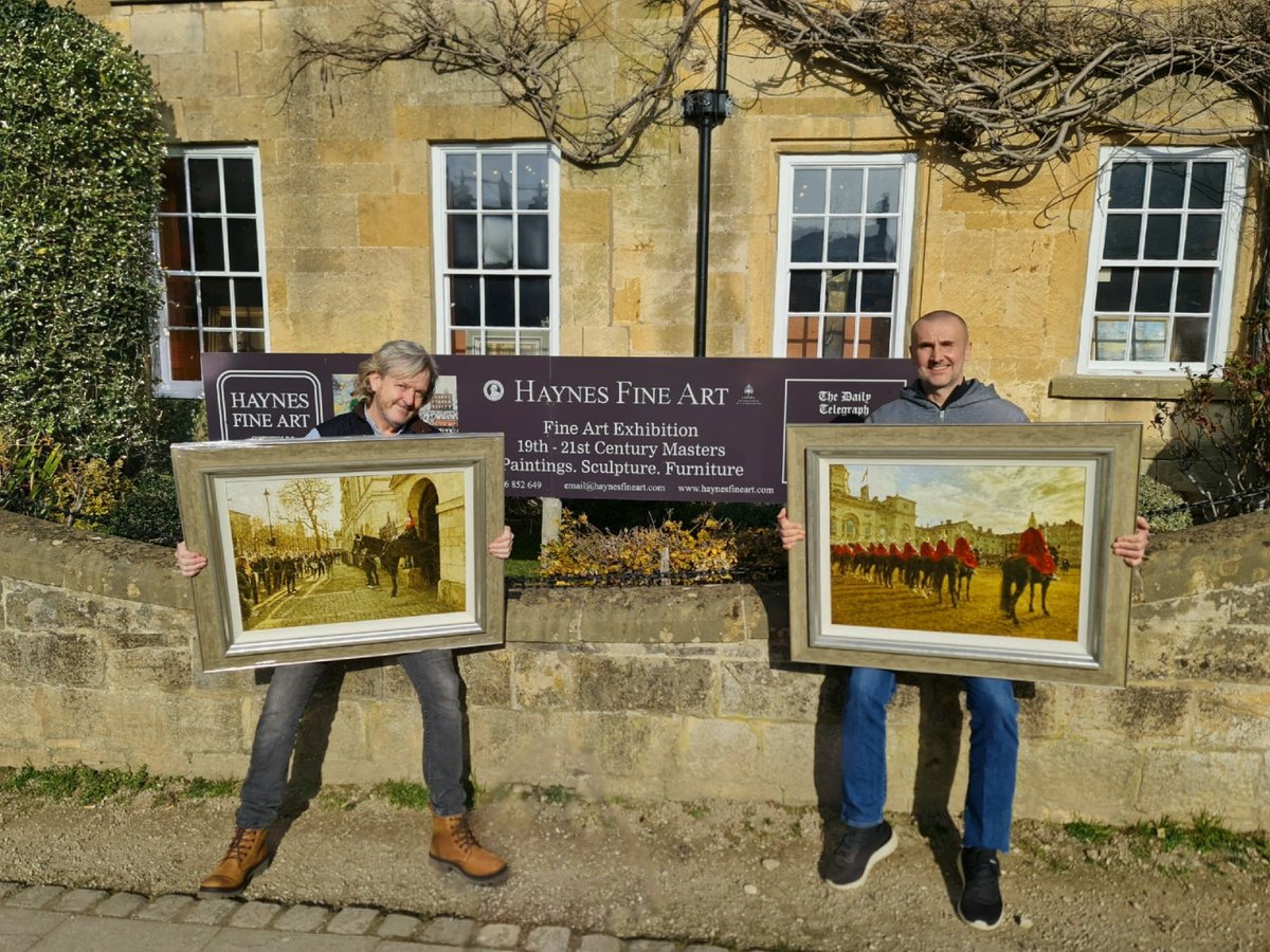 Look who's just delivered some new pieces to our Broadway Cotswolds gallery today 😊
#tonykarpinskiart
#tonykarpinski
#residentartist
#artgallery
#broadwaycotswolds
#cotswolds
#artforinteriors
#Interiordesign
#homeaccessories
#artandantiques
#uniqueinteriors
#art
#Contemporaryart