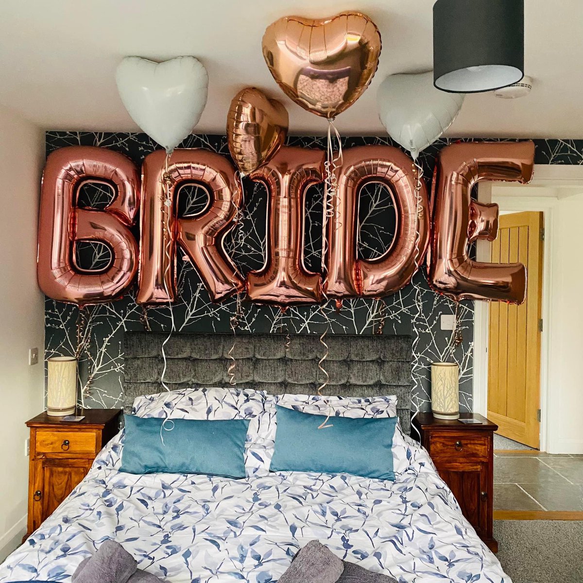 Something_Party's tweet photo. Hen Party time 🎈 we hope you had the best weekend! #balloons #ballooning #henparty #henpartyideas #henpartyweekend #balloondecor #balloondecoration #balloonartist #balloonshop #balloonsurprise #WorcestershireHour https://t.co/NrEvQi7TNd