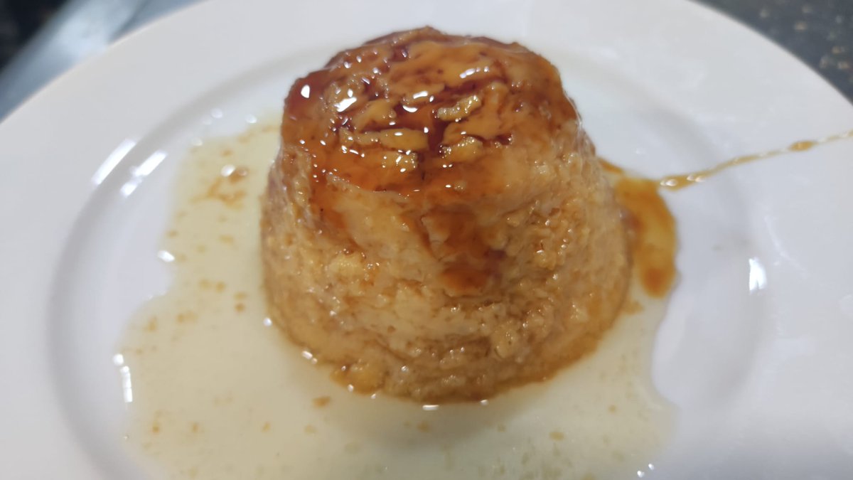 El flam 🍮 admiteix sabors diversos i avui al Bar l'Ateneu #Alaquàs l'hem fet de taronja 🍊, aprofitant que estem en temporada. No perdeu ocasió de provar les nostres postres casolanes. #menú #dinar #cuinacasolana #postres