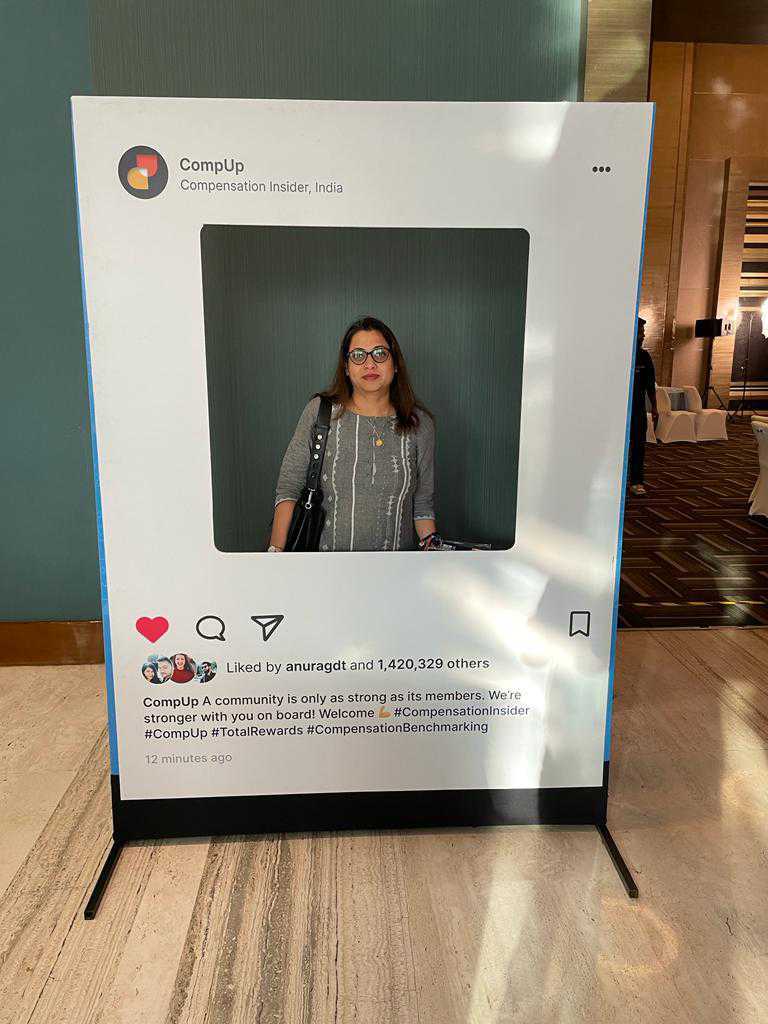 CompUp_io's tweet photo. Delighted to connect with Pallavi from Hector Beverages at the #CompensationInsider Community Launch.
We thank you for attending our Compensation Insider community launch event.
#compup #hiresure #compensationinsider #totalrewards https://t.co/EBOmY9MlsD