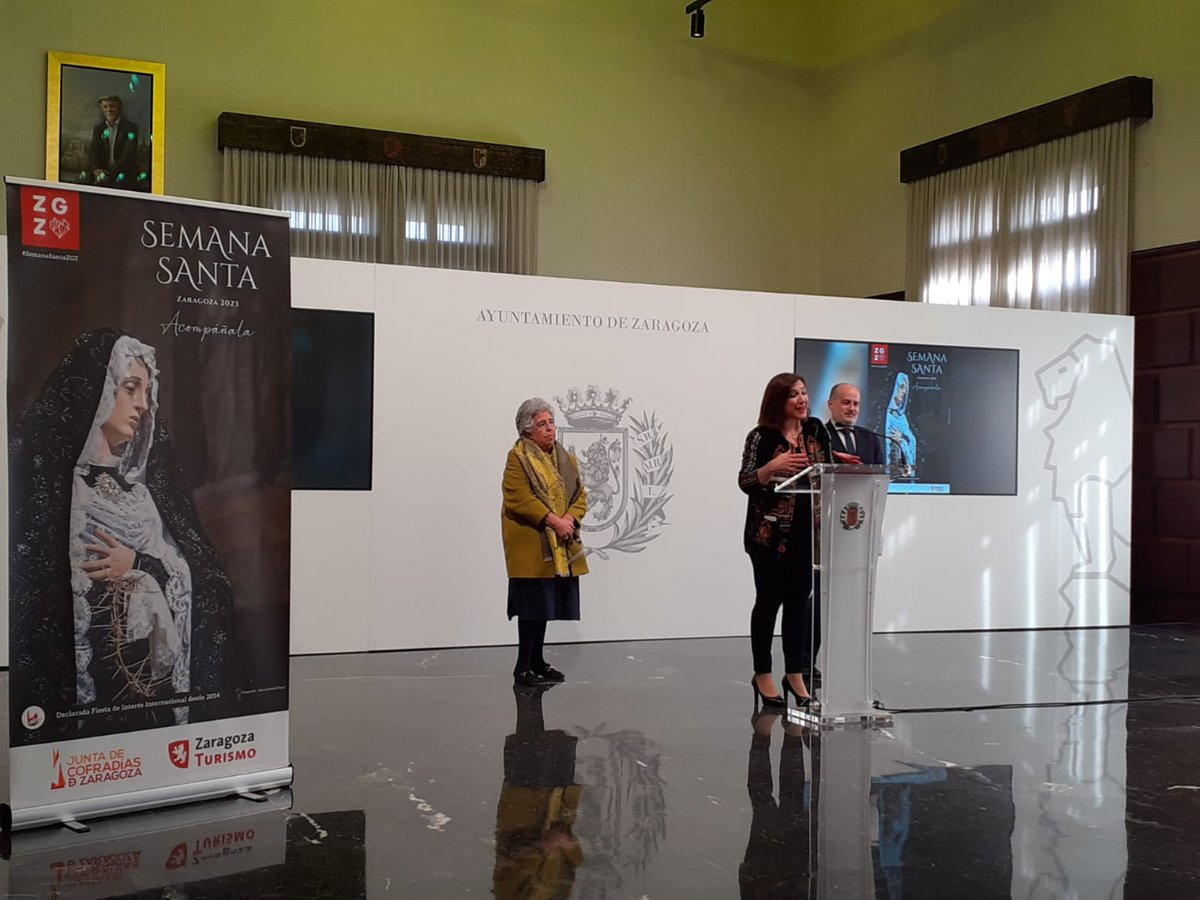 Ya tenemos cartel y pregonera de la #SemanaSantazgz 2023 🙌 ¡Acompáñala!

Además regresa la Ruta Cofrade 🥁, que trae como novedad 2️⃣ recorridos para mostrarte en detalle los pasos y cofradías de algunas de las iglesias más representativas.

bit.ly/CartelSemanaSa…

#ZGZtequiere