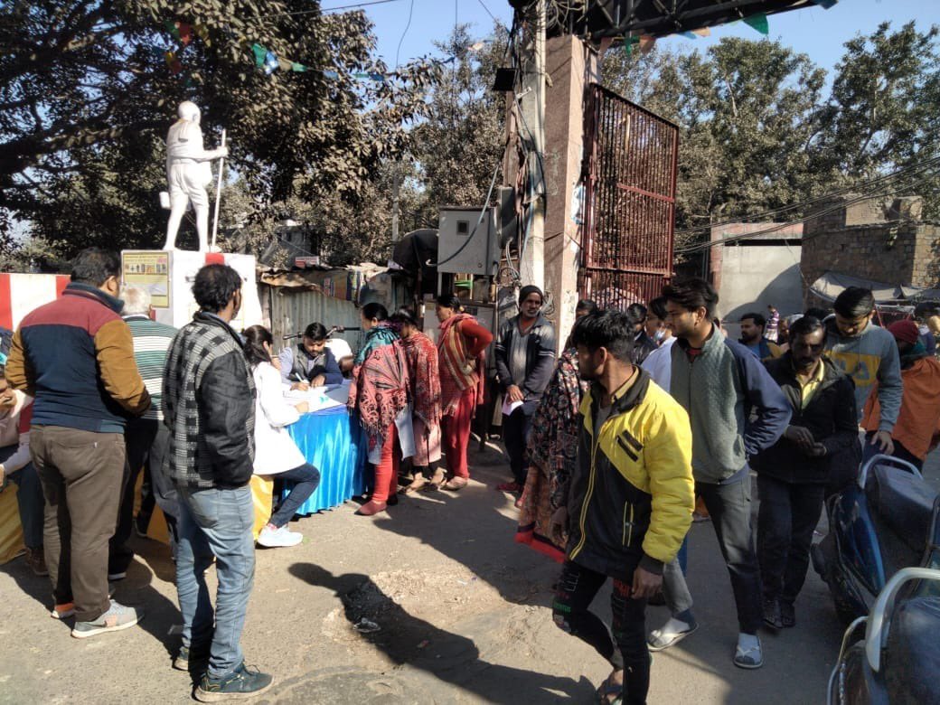 वे डॉक्टर तक नहीं पहुंच सकते, इसीलिए डॉक्टर उन तक पहुंच गए। एन. एम. ओ. व दिल्ली सेवा भारती ने 150 बस्तियों में मेडिकल कैंप लगाए…

sewagatha.org

#फ्री_मेडिकल_कैम्प    #दिल्ली    #सेवा   #RSS    #Sewa   #sewagatha 

<a href="/RSSorg/">RSS</a>