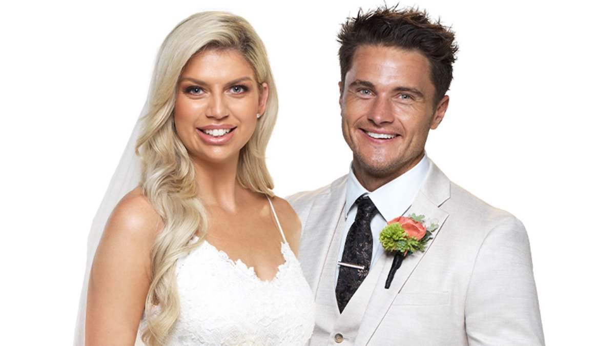 Guerilla_Kmac's tweet image. OVERVIEW: Both of these relationships are dead in the water, can we please see them leave and move on with this show. They are not compatible &amp;amp; have nothing left to prove other than to grow their social media presence. 
#MAFS #MAFSAU #WastingTime #WomenCanDoBetter #Snakes