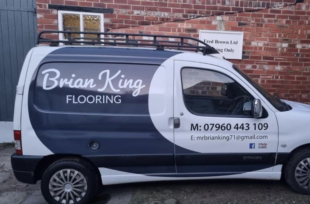 DSignsHarrogate's tweet image. n understated design doesn’t mean boring.  

Take the partial wrap we recently did for Brian King Flooring.

We implemented van graphics featuring two of their brand colours to create a sleek, timeless look. 

#vangraphics #branding #signage