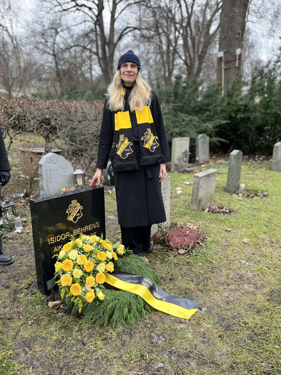 Grattis AIK 132 år 💛🖤💛 #aik #allmännaidrottsklubben #isidorbehrens
