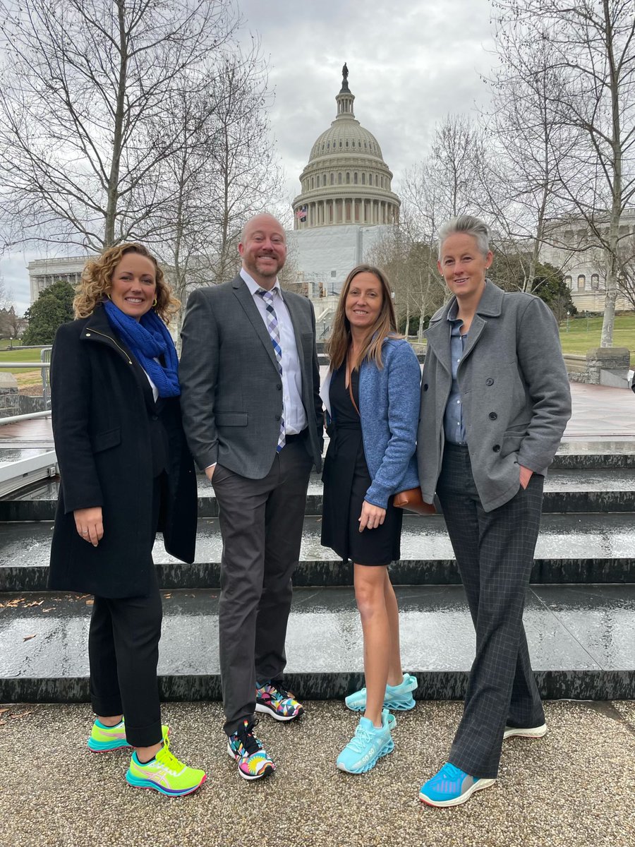 California is on Capitol Hill advocating for #health and #physed with members of Senate and Congress @SHAPE_America @CAHPERD @SHAPEAmericaWD #SpeakOutDay #SHAPEAdvocacy #MoreTitleIV
