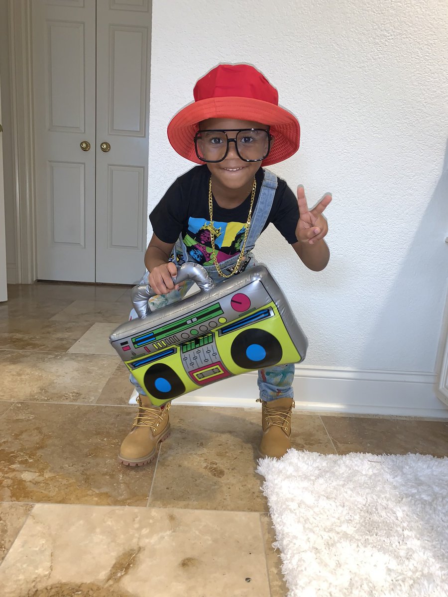 TAGLTD2023's tweet image. Happy Birthday Nephew🎉🎉🎊🎊🎈🎈🎈 #TheBig5 we litty on Sunday