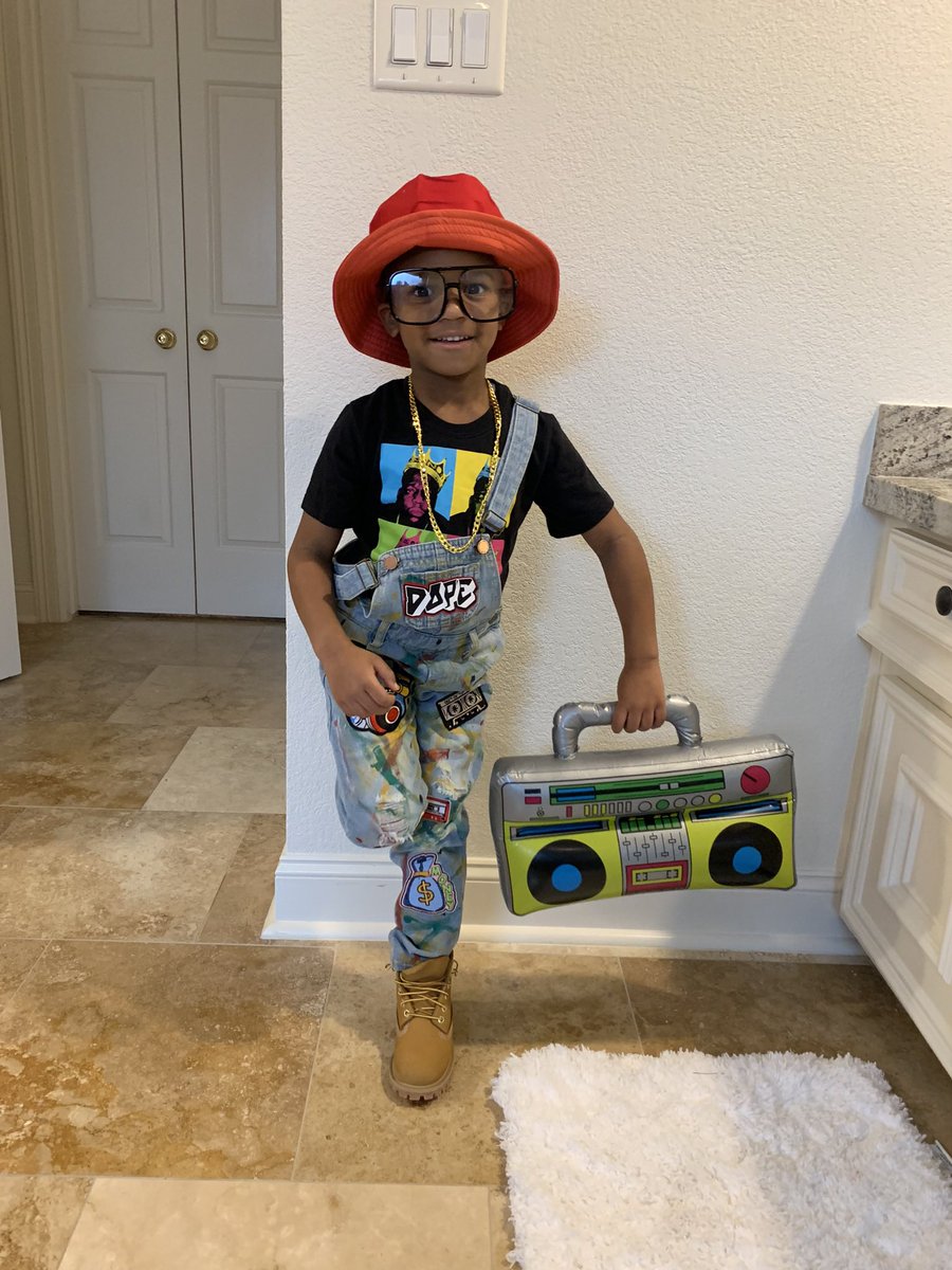 TAGLTD2023's tweet image. Happy Birthday Nephew🎉🎉🎊🎊🎈🎈🎈 #TheBig5 we litty on Sunday