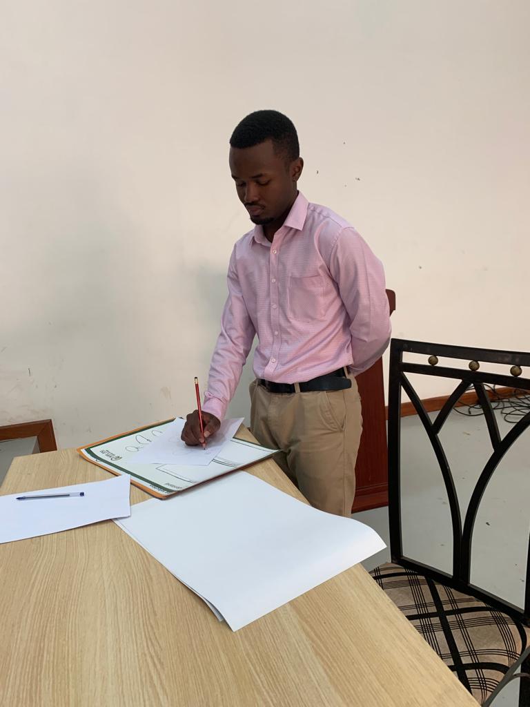 Maerk_white's tweet image. I was privileged to have been invited to facilitate a workshop on ideation for the Google Developer Student community of @iuea_uganda.
It was great sharing the little knowledge with the team.
#ideation #googledevs @EnabelinUganda