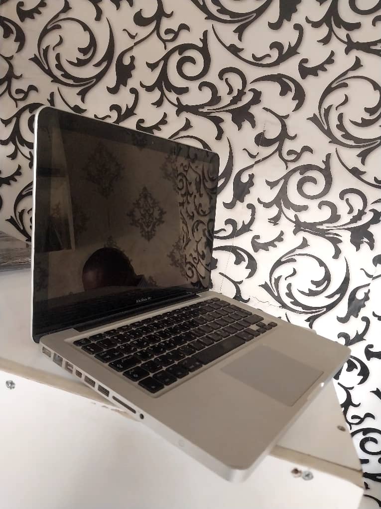_everythingdirt's tweet photo. Description: 
MacBook Pro
Core i7 
Ram 4GB
Hard Disk 750 HDD
Processor Speed 2.9 GHz
1GB Dedicated Graphics Card 

Condition: 
Neatly used 

Price: 
₦200k (Negotiable)

Location:
Abuja

Reason for Selling:
Bought a New One

Availablity:
Immediate Pick Up https://t.co/nmO2O4aTUH